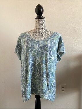 Axcess Blue Green Paisley Short Sleeve Top